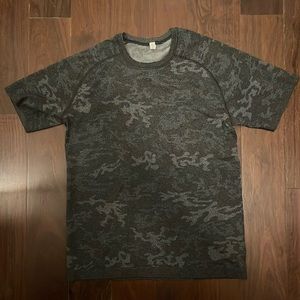 Lululemon Camo athletic shirt